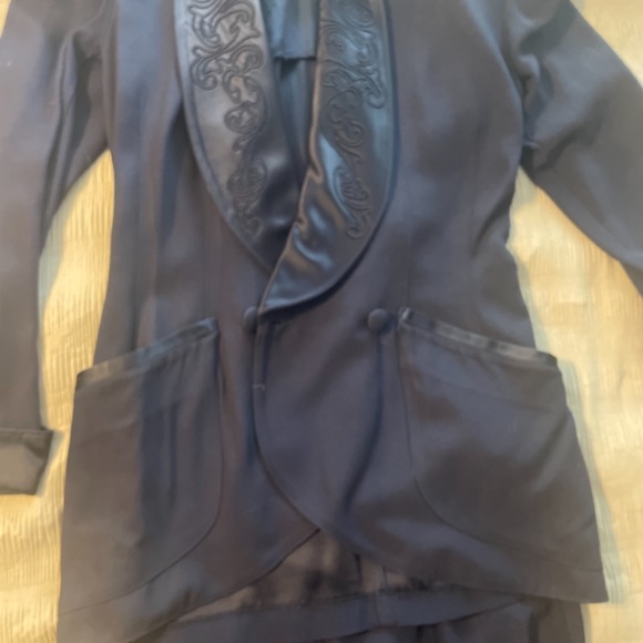 Suit - Picture 2 of 2